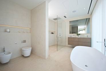 02 - Taylor Interiors Modern master suite bathroom Andratx Mallorca