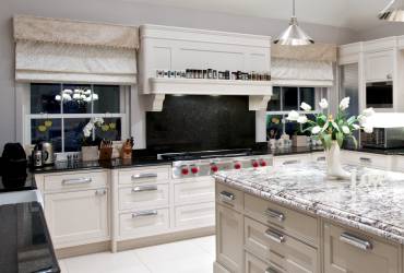 3-Villa-Ascot-contemporary-kitchen-taylor-interiors-interior.jpg