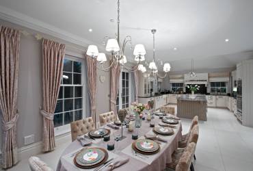 4-Villa-Ascot-contemporary-kitchen-taylor-interiors-interior.jpg