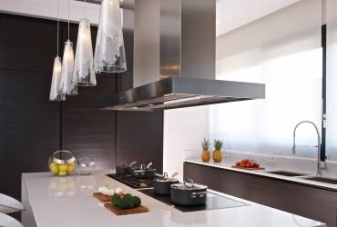 4.Villa_Marbella_Kitchen over 100.000