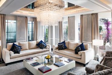 Luxury penthouse, exclusive suit at Baglioni Hotel, reception room. 