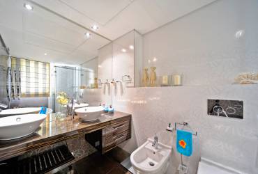 Contemporary Luxury Bathroom, Yvette Taylor London