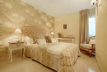 Luxury bedroom, taylor interiors, neutral deco