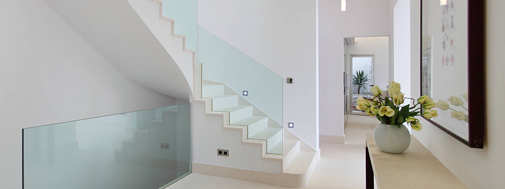 Luxury-villa-Mallorca-glass-staircase-interior-design