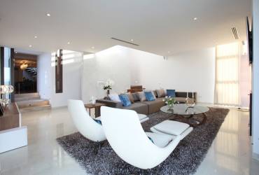 Modern Contemporary living room 