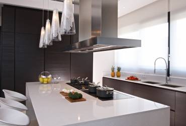Contemporary exquisite Villa. Luxury modern kitchen. Taylor interiors.