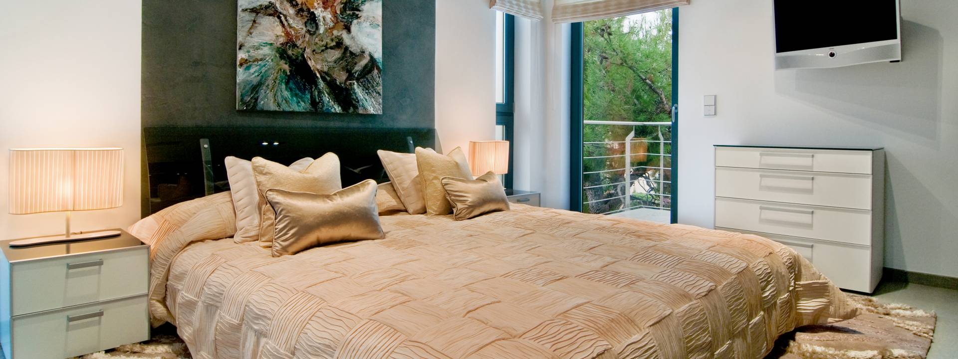 Luxury Minimalist villa.  Contemporary bedroom. 