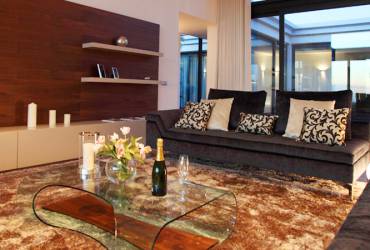 Modern Villa_Luxury interior design_Modern living room