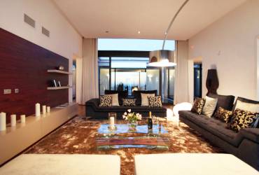 Modern Villa_Luxury interior design_Modern living room