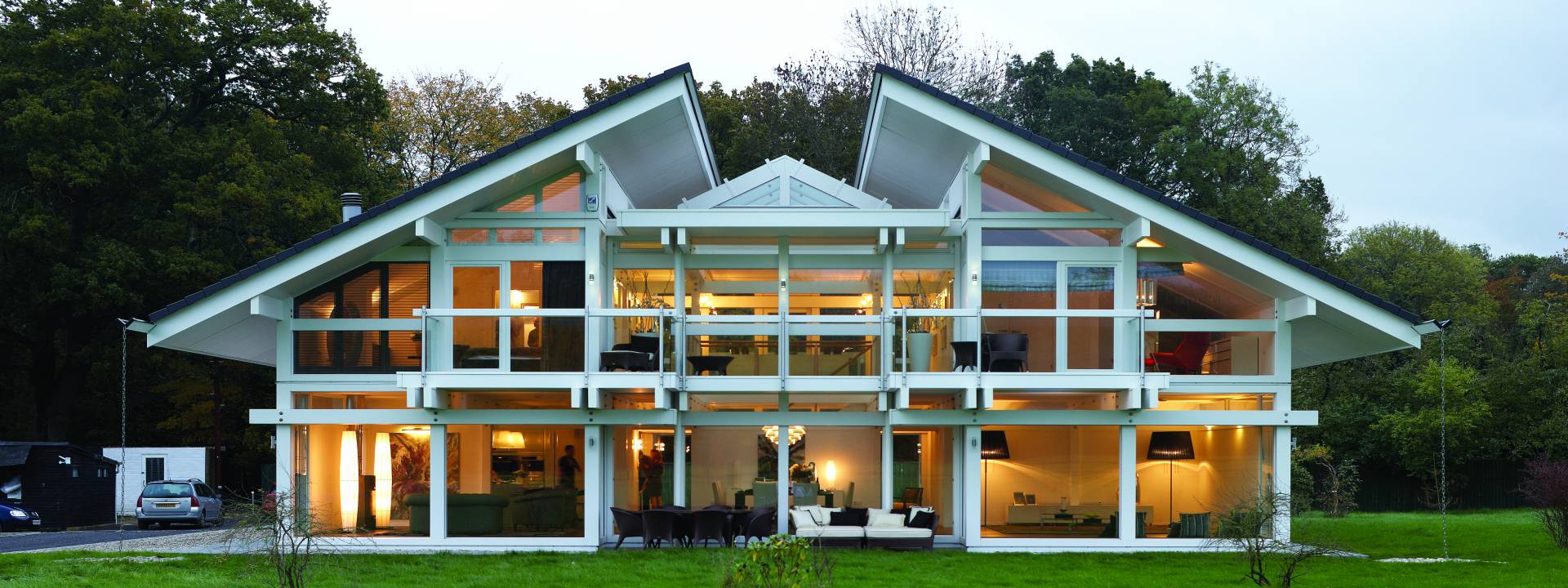 1-Modern-Huf-house-Farnham-UK-Taylor-Interiors