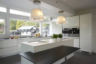 7-Modern-country-house-Farnham-UK-Taylor-Interiors