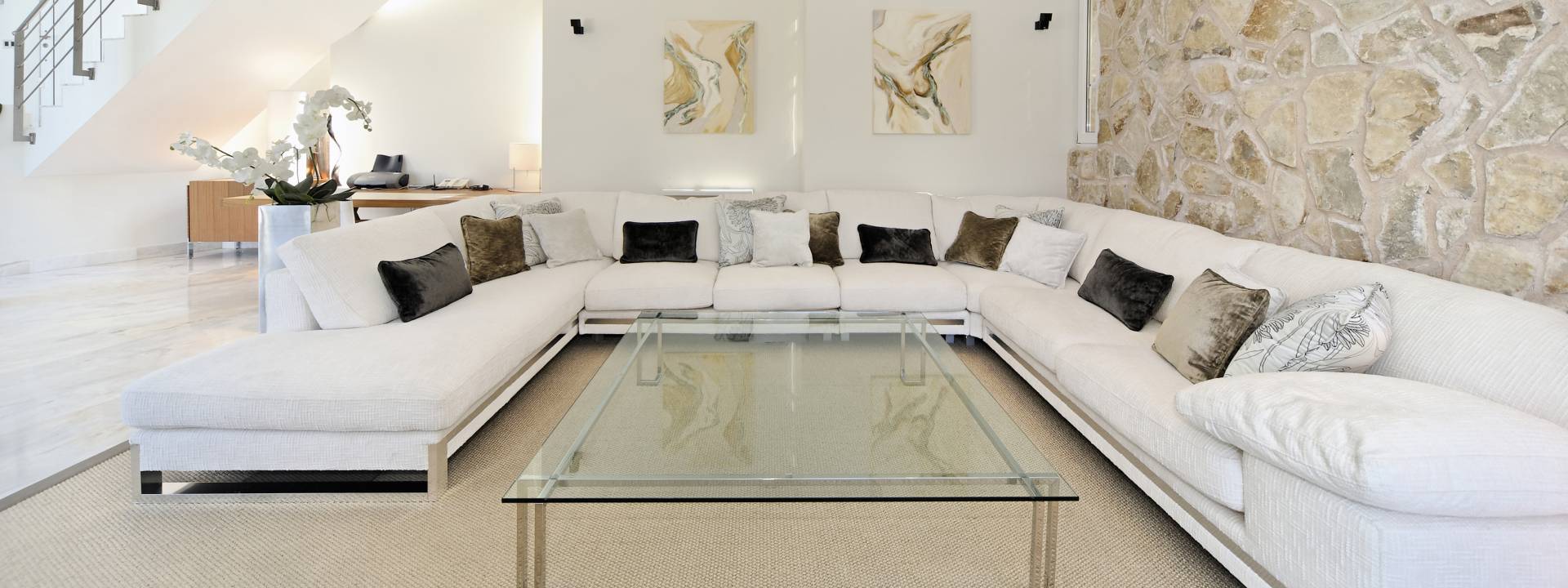 2-Luxury-Contemporary-house-Mallorca-Taylor-Interiors
